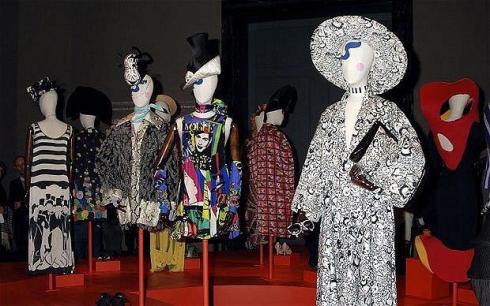 Anna Piaggi Fashion-ology 