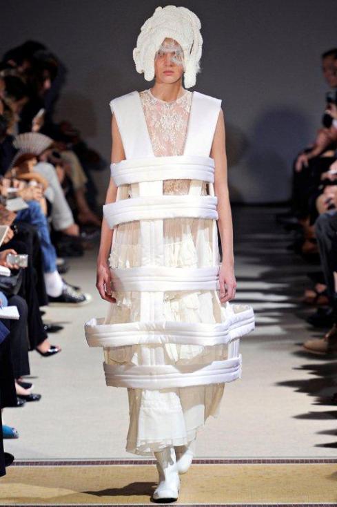 Comme des Garçons Spring 2012 Ready-to-Wear Collection Slideshow on Style.com
