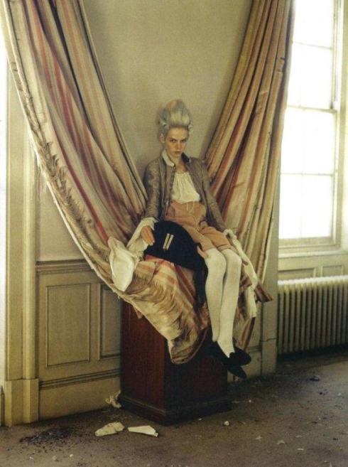 stella-tennant-imogen-morris-clarke-by-tim-walker-for-vogue-italy-march-2010-lady-grey-02