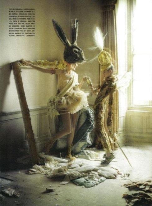 stella-tennant-imogen-morris-clarke-by-tim-walker-for-vogue-italy-march-2010-lady-grey-09