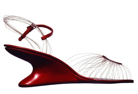 Salvatore-Ferragamo-invisable-shoes