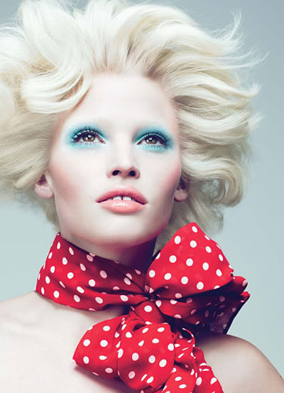 LaraStonebyMertAlasMarcusPiggottforWMagazine01