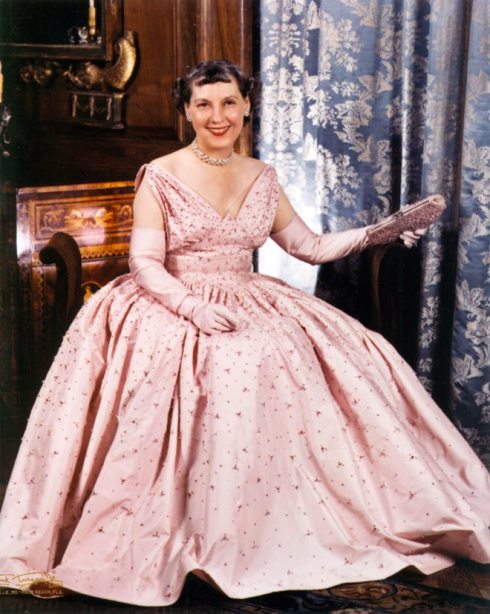 Mrs. Eisenhower in 1953
