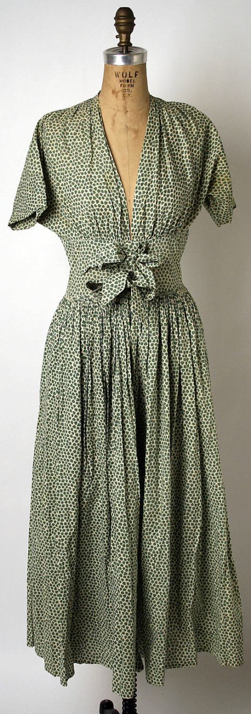dress 1946-47