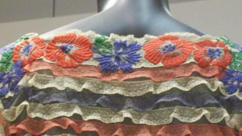 detail Chanel dress