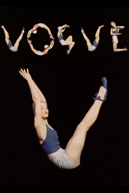 model-lisa-fonssagrives-in-blue-and-white-bathing-suit-by-brigance-january-1940