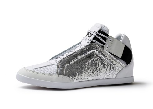 Spring-Summer-2014-footwear-by-Y-3-and-Peter-Saville-for-Adidas_dezeen_ss_61