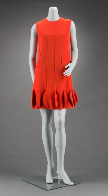 1968 Pierre Cardin