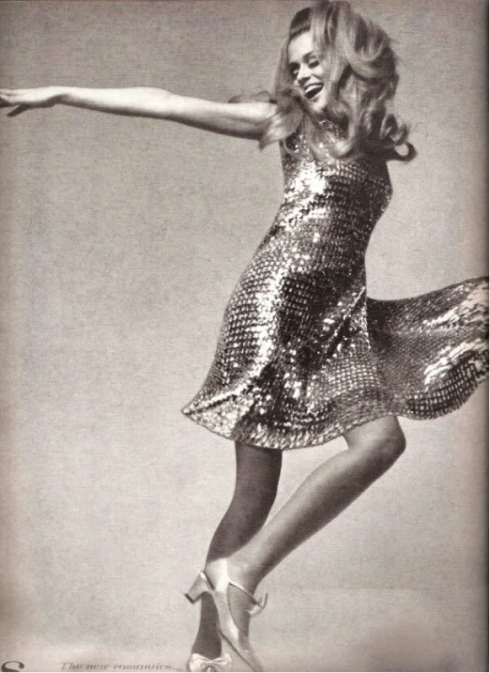 Lauren Hutton by Avedon