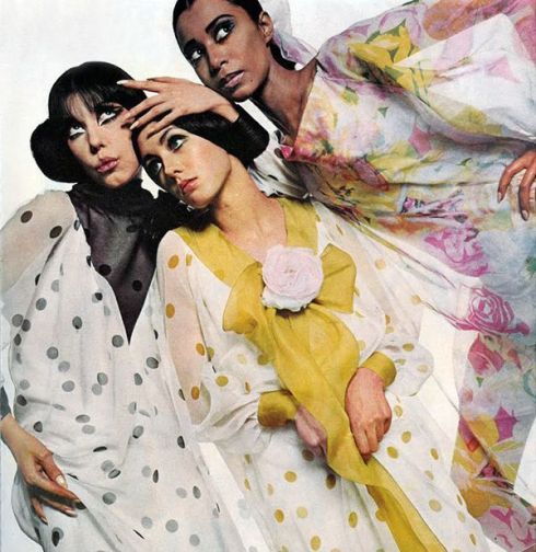 Donyale Luna, Peggy Moffit and Moyra Swann by Bailey. UK Vogue 1966 2
