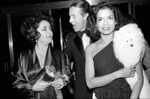 Liz-Taylor-Halston-Bianca-Jagger