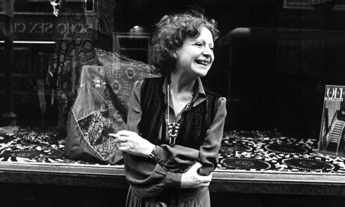 Outside the Greek Street shop in 1977. Ph. Tony McGrath, the Observer