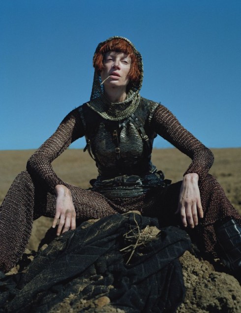 Tim-Walker-Dame-of-Thrones-W-MAgazine-Sept-2012-12--600x779