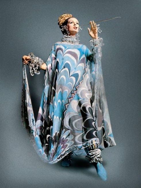 Caftan Emilio Pucci, ph. Bob Krieger 1970