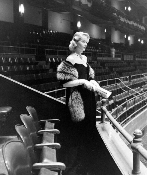 C.Z. Guest, photo by Peter Stackpole, October 1947