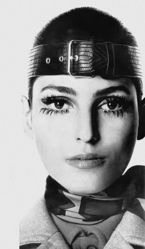 Benedetta Barzini. Photo by Irving Penn. Vogue, September 1968.